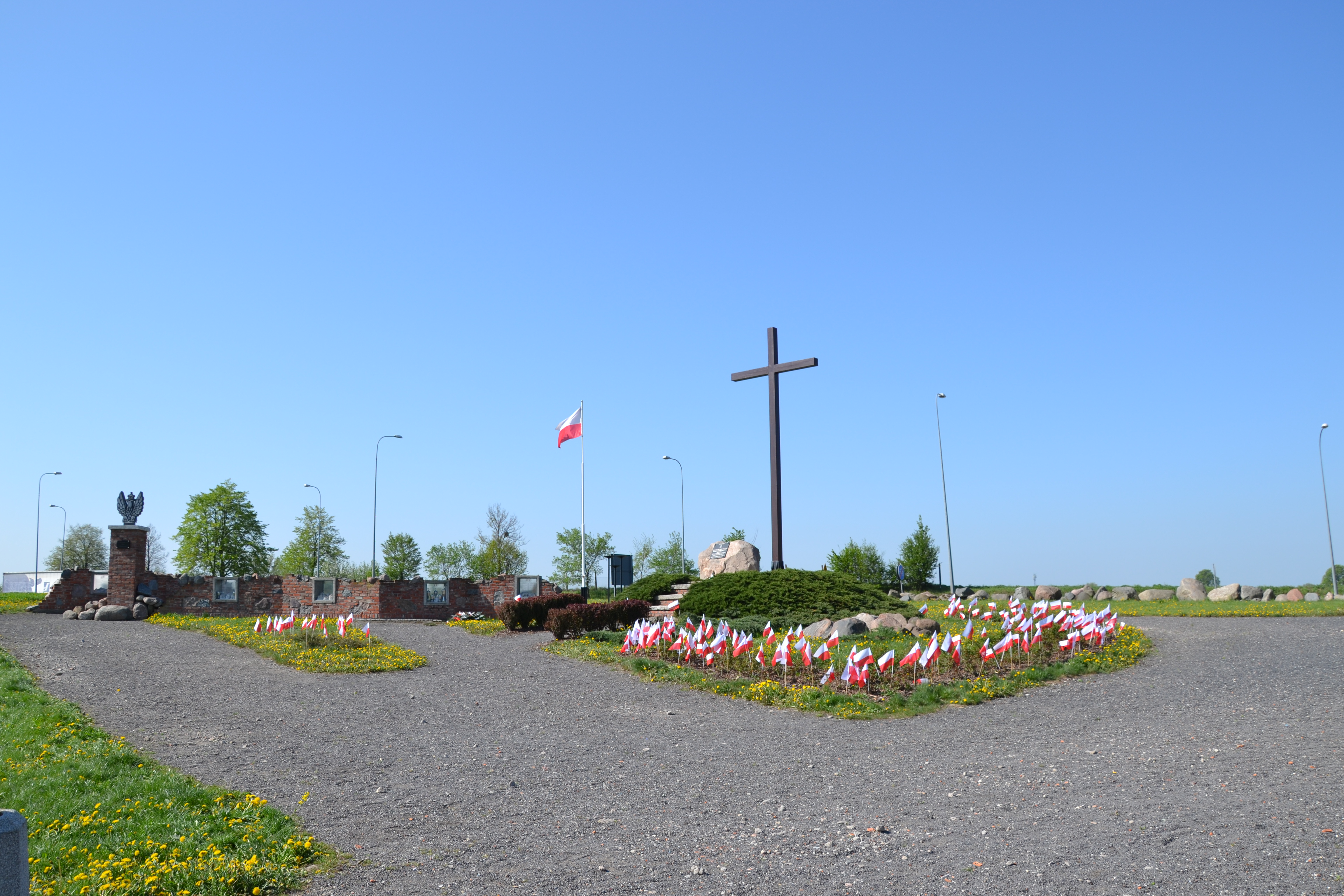 Miejsce Pamięci Kopiec „Ziemia Polaków” w Kończewicach